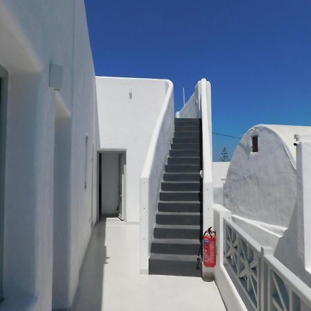 Livin Santorini - Center Rooms Santorini Island Εξωτερικό φωτογραφία