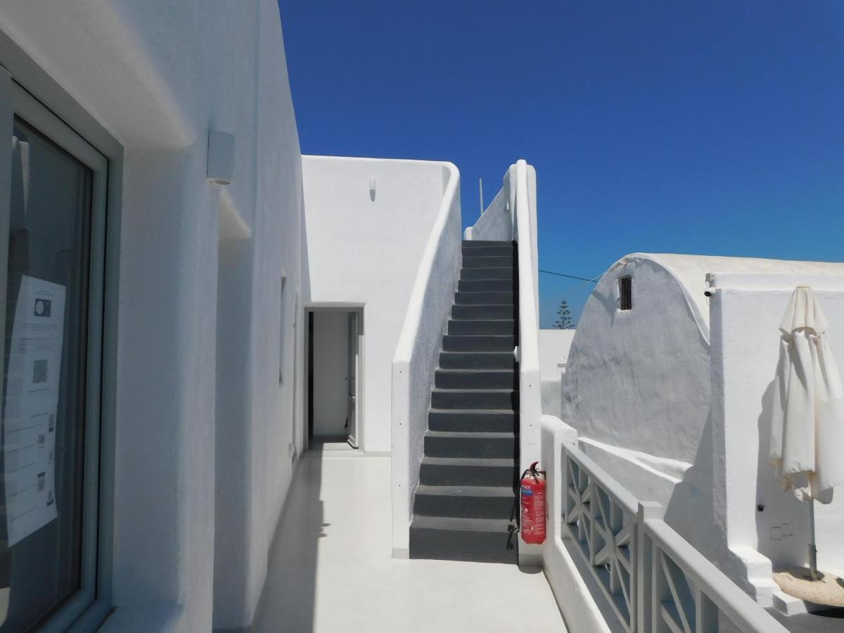 Livin Santorini - Center Rooms Santorini Island Εξωτερικό φωτογραφία