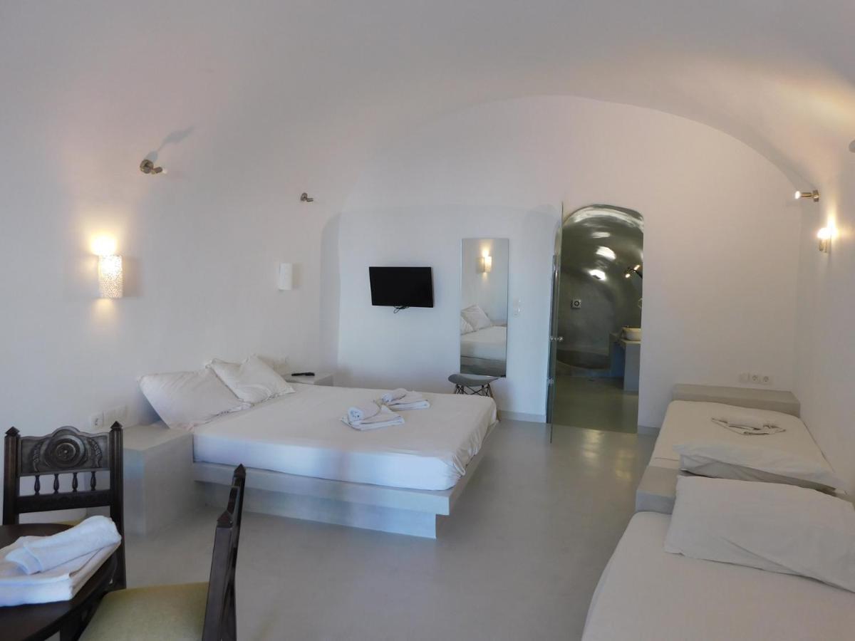 Livin Santorini - Center Rooms Santorini Island Εξωτερικό φωτογραφία